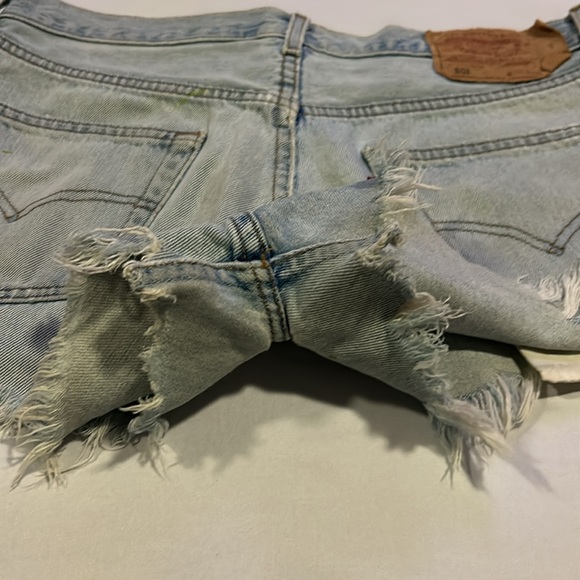 Levi’s 501 Denim Jean Shorts - Picture 4 of 7